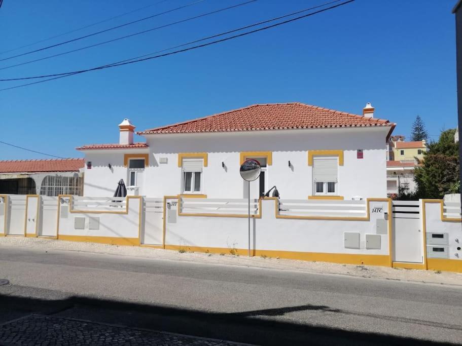Casa Da Praia Da Poca - Apartamento Iris Estoril Eksteriør bilde